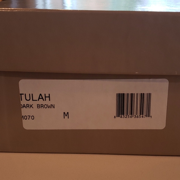 Oscar de la Renta Tulah Grommet Wedge - Picture 6 of 6